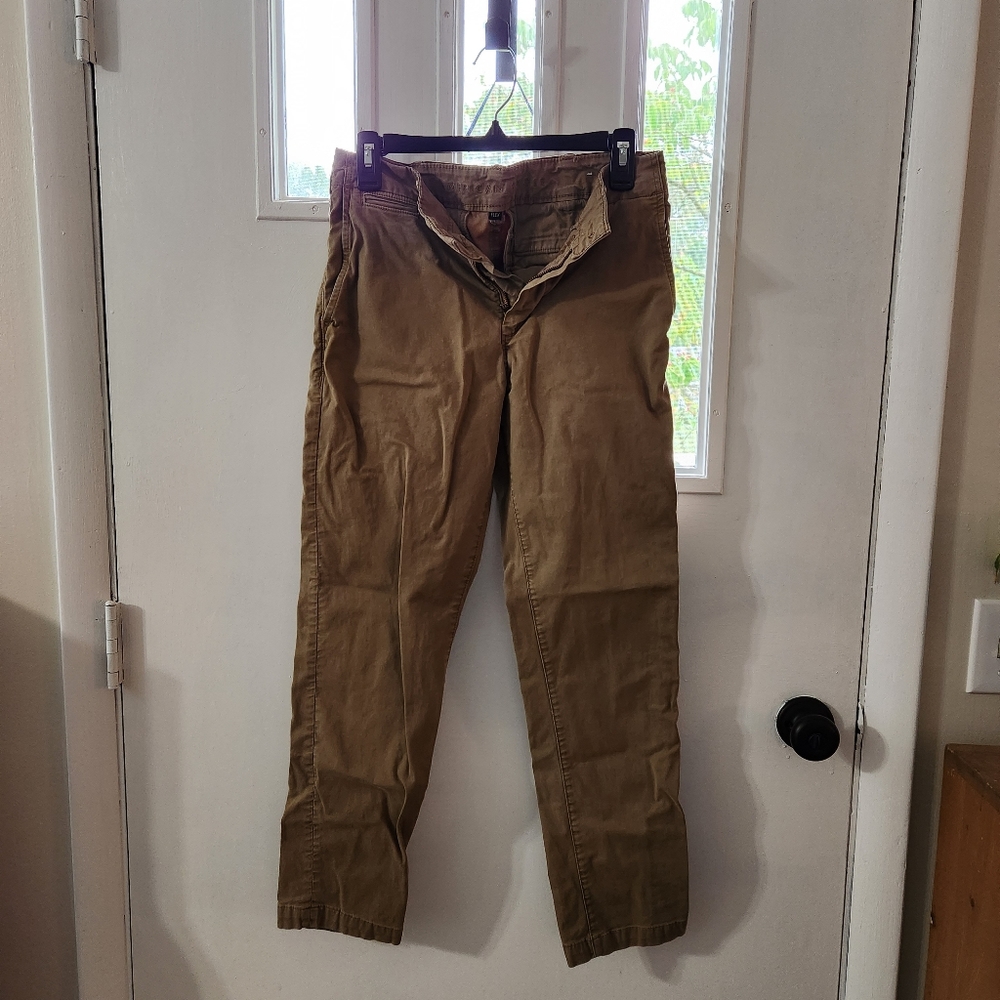 American Eagle Khaki